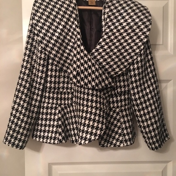 Jacket - Picture 2 of 4